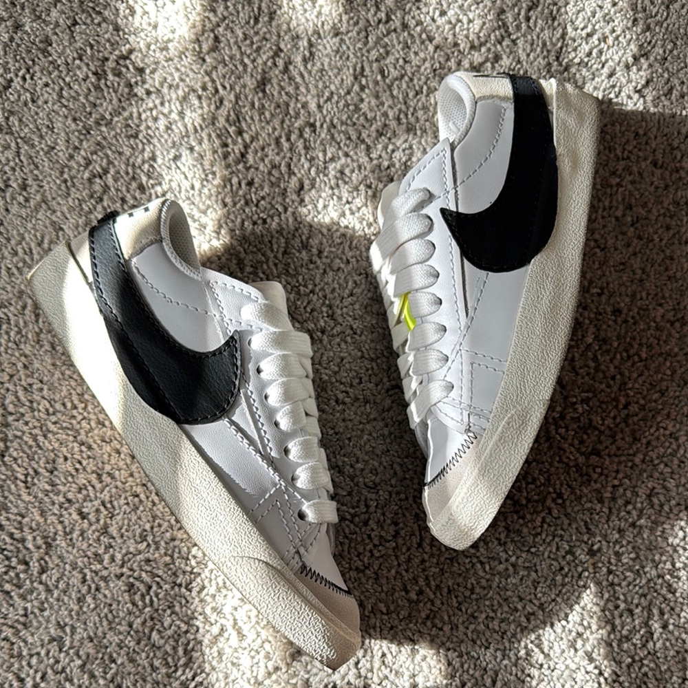 Nike blazer low